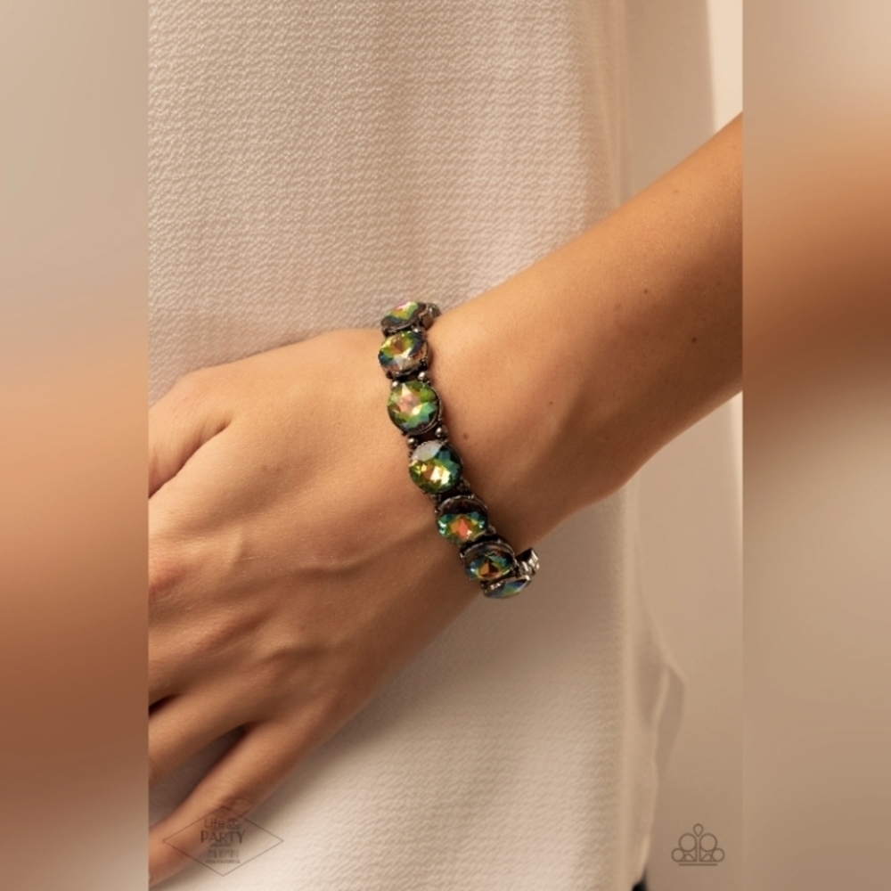 GLITZY Glamorous Bracelet